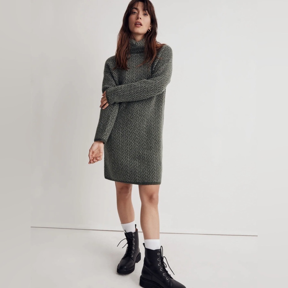 Madewell Womens Oversized Turtleneck Sweater Dress in Geo Print Green,‎ size XS